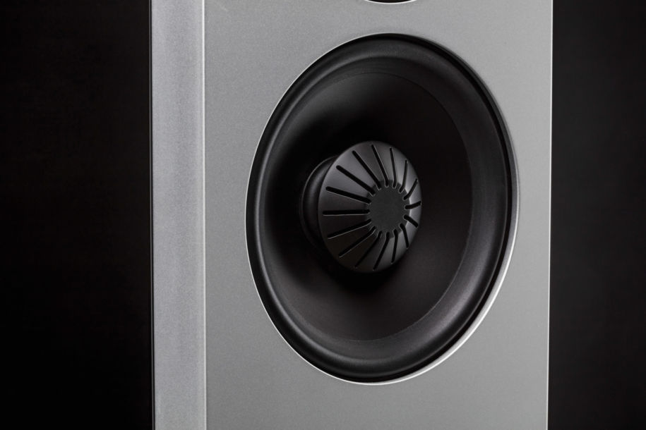 Definitive Technology D17 Left (W) Demand Series HighPerformance 3