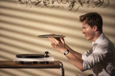 Project Audio Debut Carbon EVO Turntable  in Satin White - PJ97825988